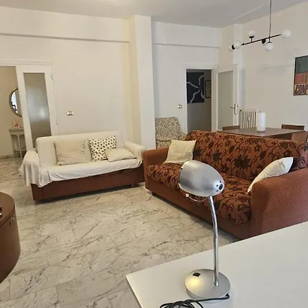 Paola' S Home-terrace And Metro Roma